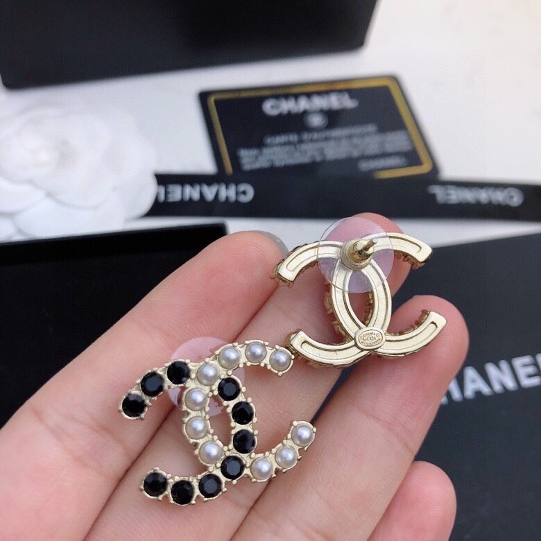 Ch**el earrings